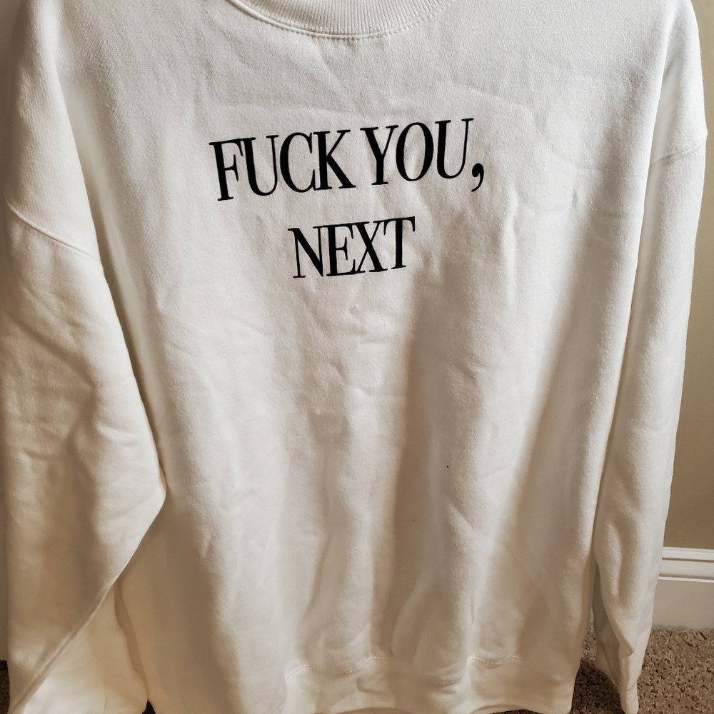 Sweat Shirt
